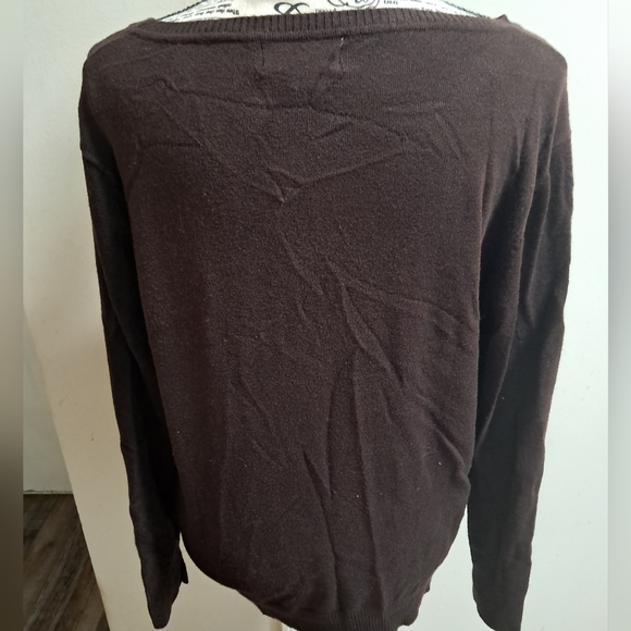 Keyhole sweater - Picture 8 of 8